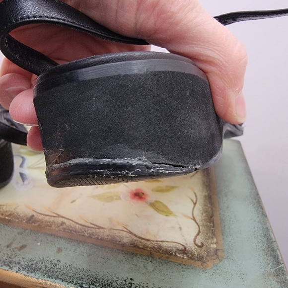 Salvatore Ferragamo Black Woven Leather 1 Inch Wedge Sandal Size 7 1/2 - Picture 10 of 12